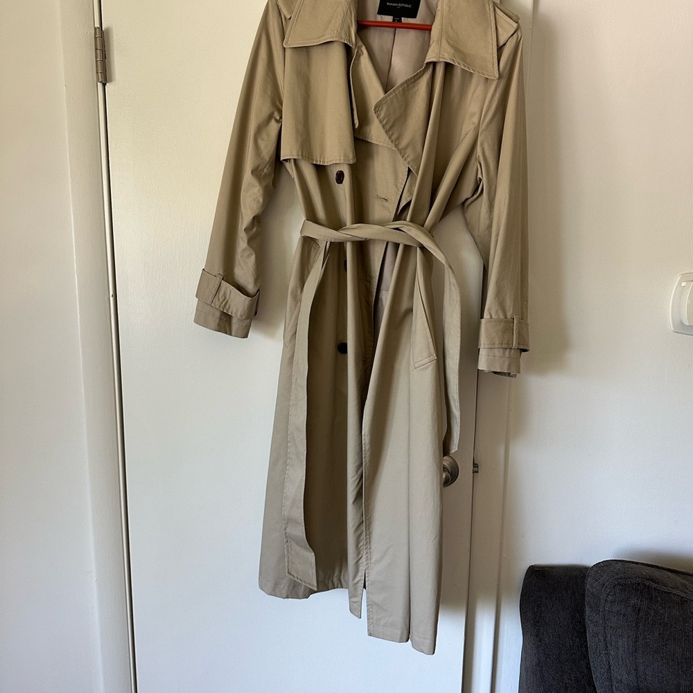 Large (Petite) beige trench coat from Banana Republic